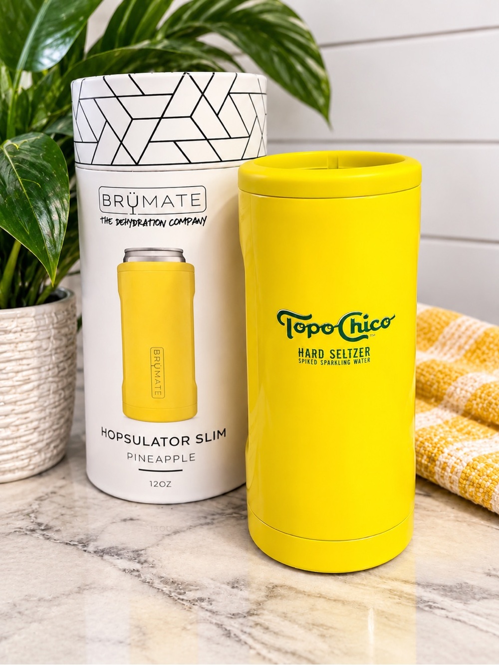 🍍 NIB BrüMate Topo Chico Hopsulator Slim Pineapple 12oz Can Cooler